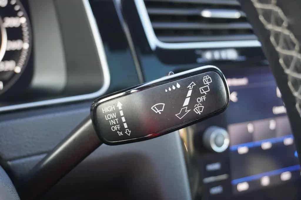 Volkswagen Golf VII 2.0 R 4Motion Schiebedach ACC DCC Leder 02/2019-photo-17