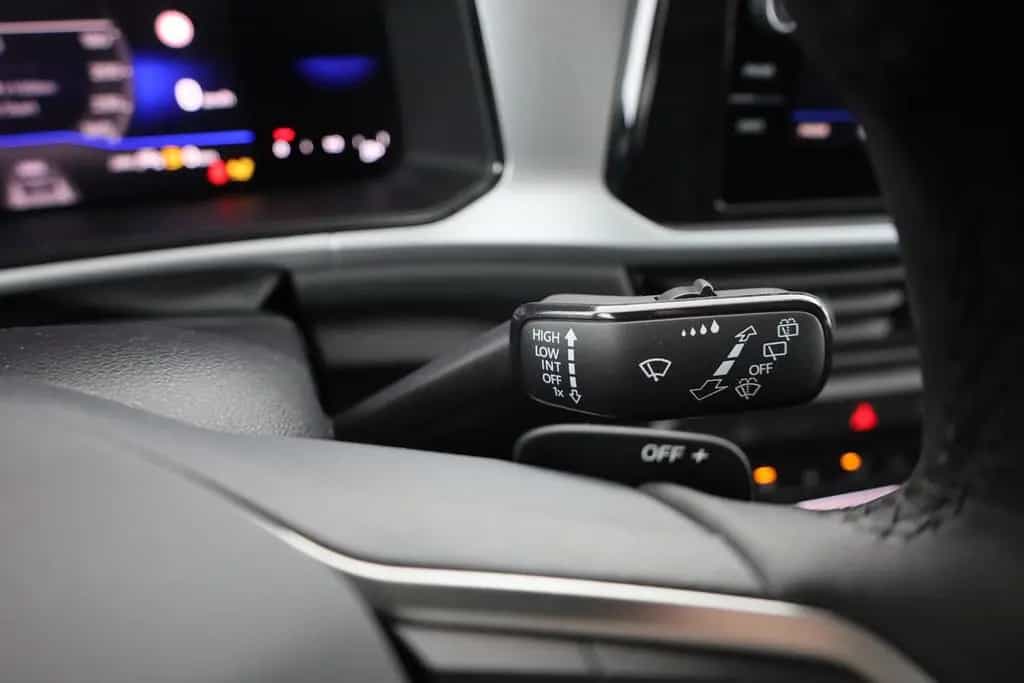 Volkswagen T-Roc 1.5 TSI DSG LED ACC Kamera Sitzheizung 11/2025-photo-19