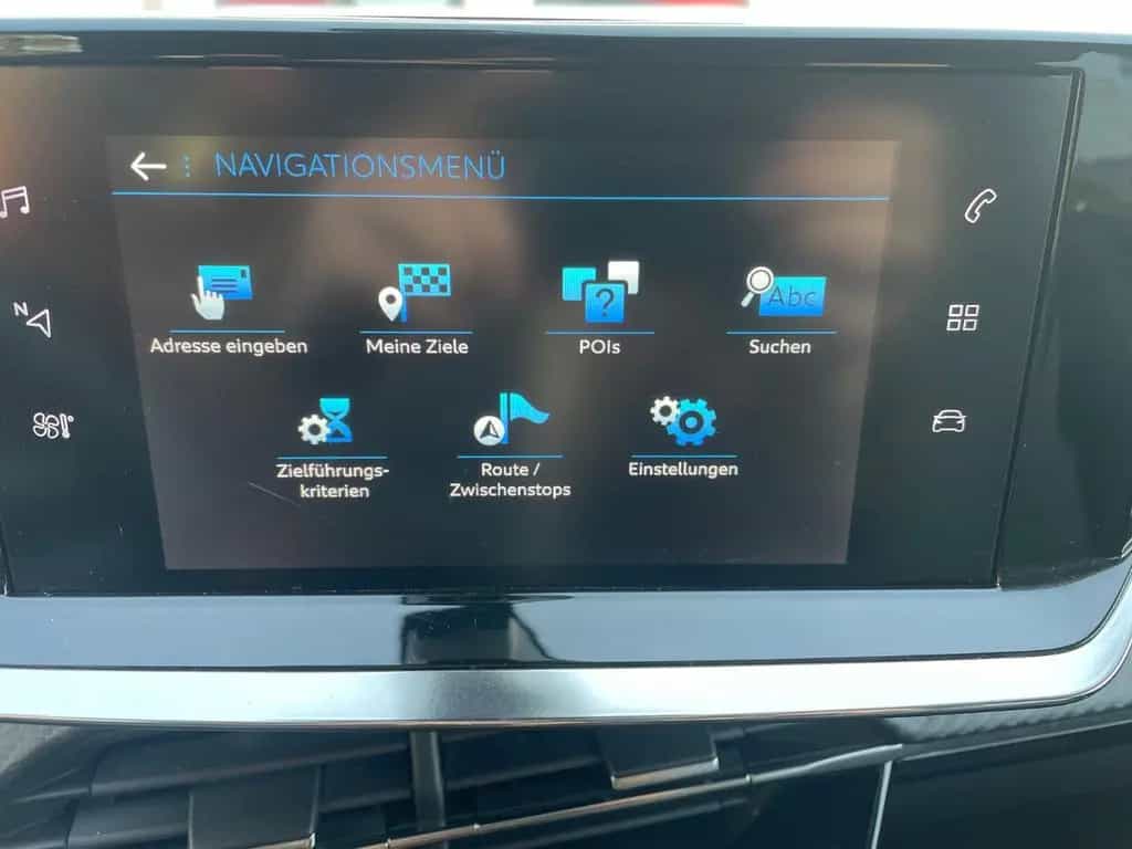 Peugeot 2008 Allure1,5HDI/Leder/Navi/SitzHeiz/Kamera/LED 02/2022-photo-12