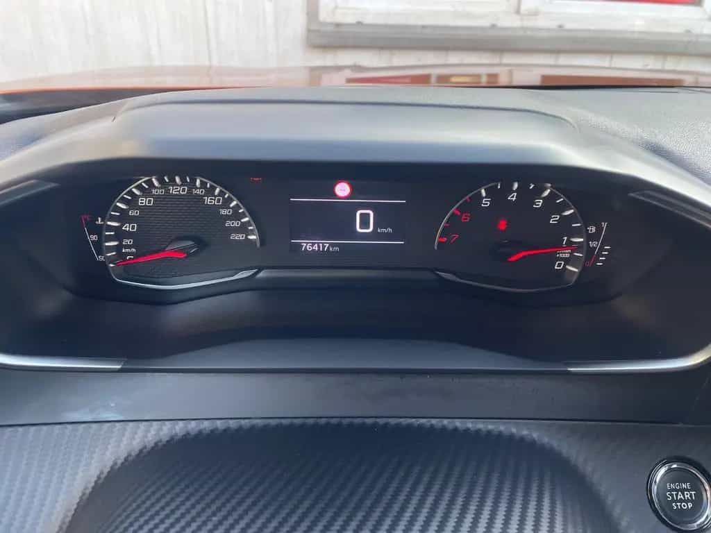 Peugeot 2008 Allure1,5HDI/Leder/Navi/SitzHeiz/Kamera/LED 02/2022-photo-8