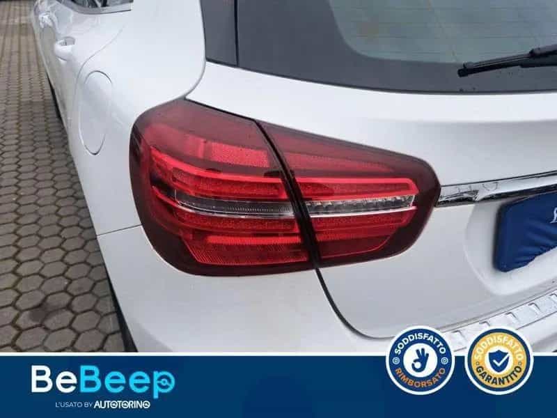 Mercedes-Benz GLA-Class 220 PREMIUM 4MATIC AUTO 11/2018-photo-10