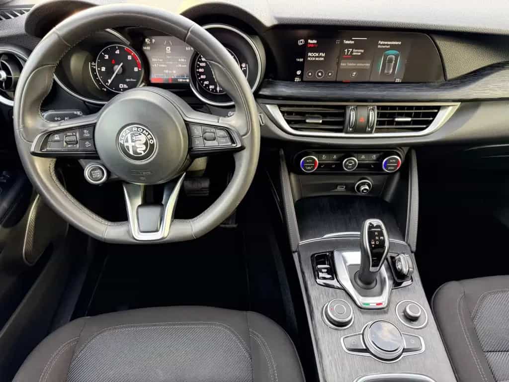 Alfa Romeo Stelvio Business Q4 Apple Car Play PDC 8 X Alu 07/2020-photo-14
