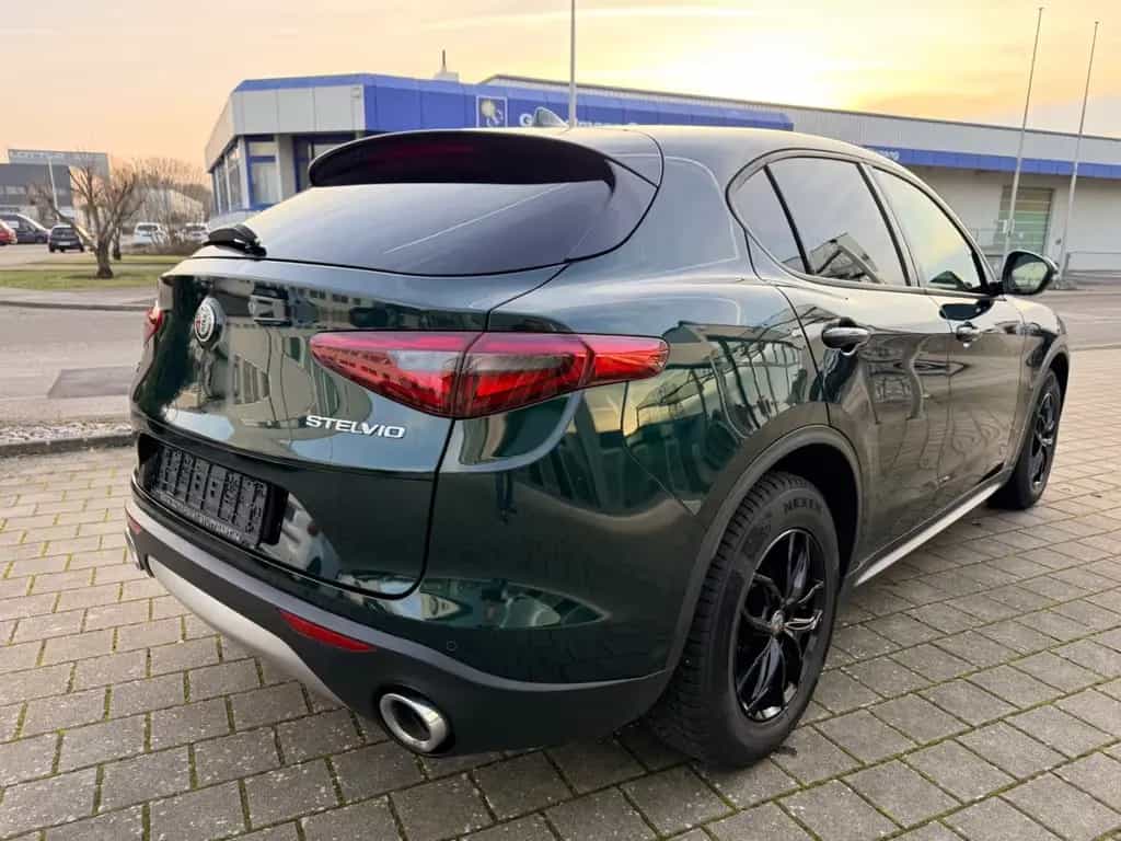 Alfa Romeo Stelvio Business Q4 Apple Car Play PDC 8 X Alu 07/2020-photo-4