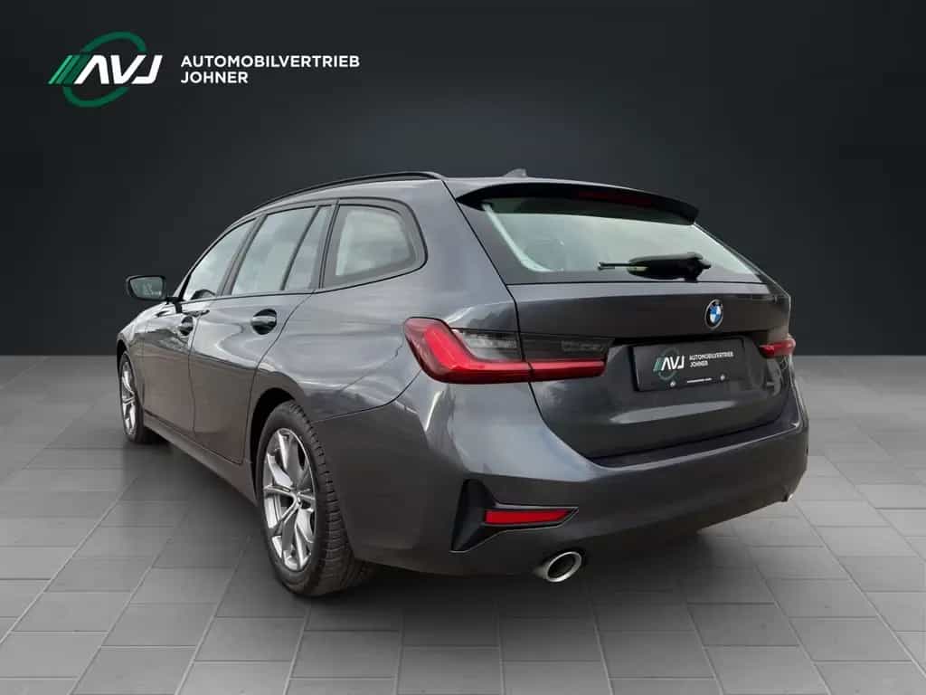 BMW 3 Series 320d Tour Sport Line St-Hzg LASER AHK RFK DA LKH 02/2022-photo-2