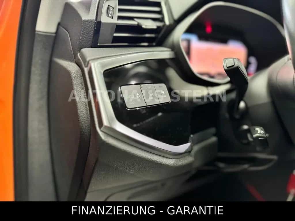Audi Q3 35 TDI Matrix ACC Kamera Carplay 8fach Spur 04/2019-photo-11