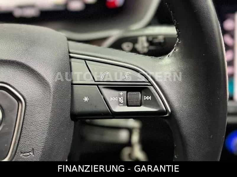 Audi Q3 35 TDI Matrix ACC Kamera Carplay 8fach Spur 04/2019-photo-22