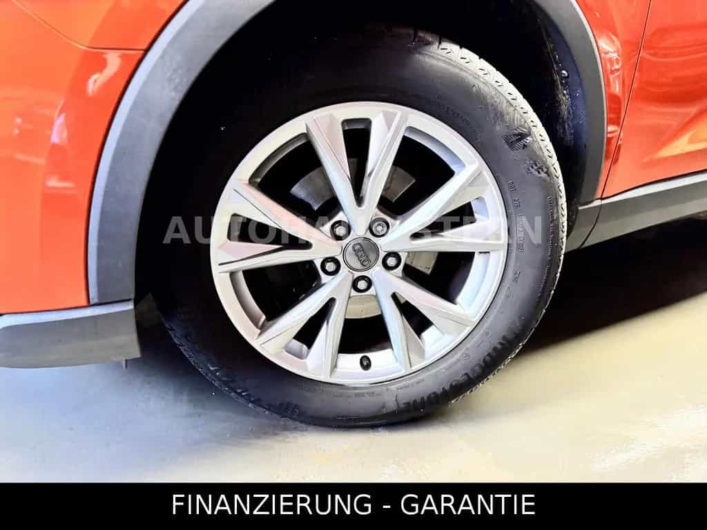 Audi Q3 35 TDI Matrix ACC Kamera Carplay 8fach Spur 04/2019-photo-4
