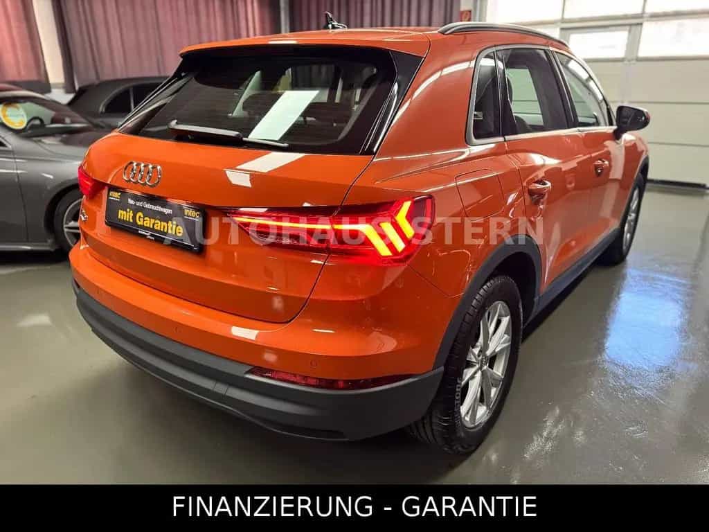 Audi Q3 35 TDI Matrix ACC Kamera Carplay 8fach Spur 04/2019-photo-9