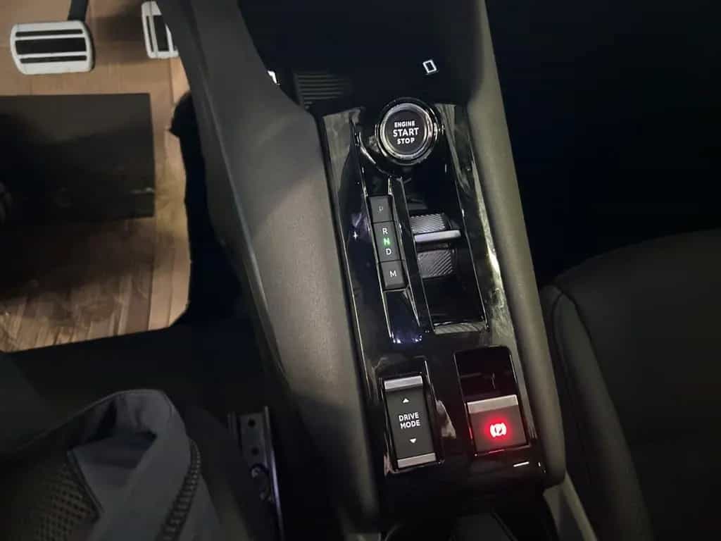 Alfa Romeo Junior 1.2 Ibrida Speciale MASSAGE LED KAMERA SH 01/2026-photo-20