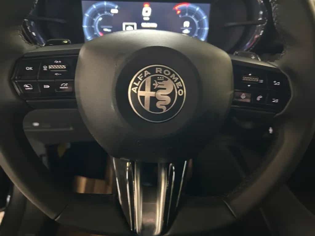 Alfa Romeo Junior 1.2 Ibrida Speciale MASSAGE LED KAMERA SH 01/2026-photo-22