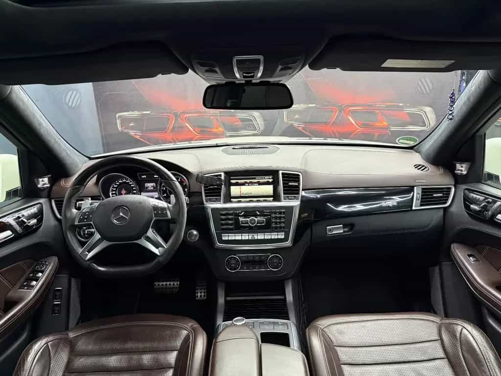 Mercedes-Benz GL-Class 63 AMG 4Matic Distronic Plus Airmatic Designo 08/2014-photo-10