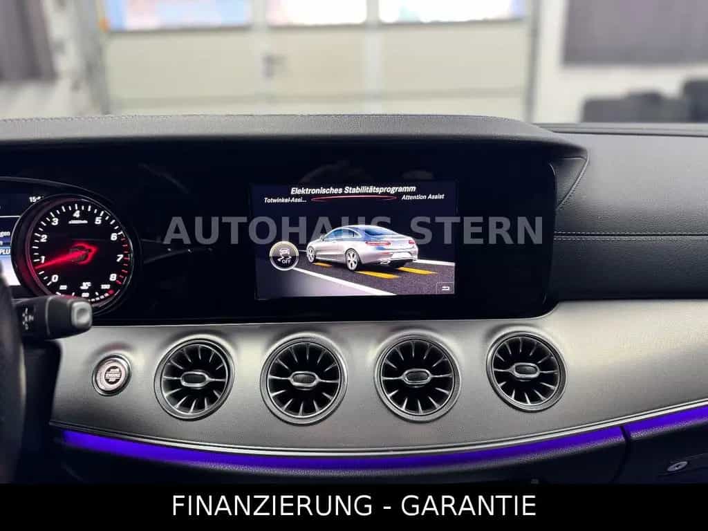 Mercedes-Benz E-Class 300 Coupe AMG Line 360°CAM Standhzg 8fach Spur 01/2018-photo-33