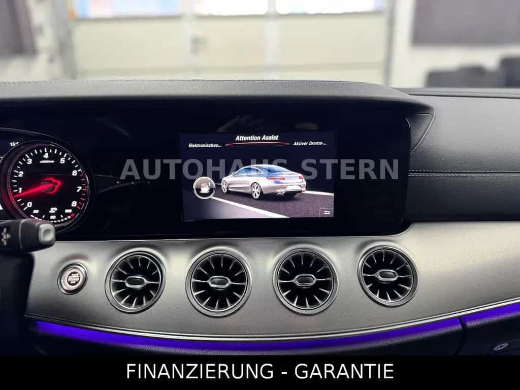 Mercedes-Benz E-Class 300 Coupe AMG Line 360°CAM Standhzg 8fach Spur 01/2018-photo-34