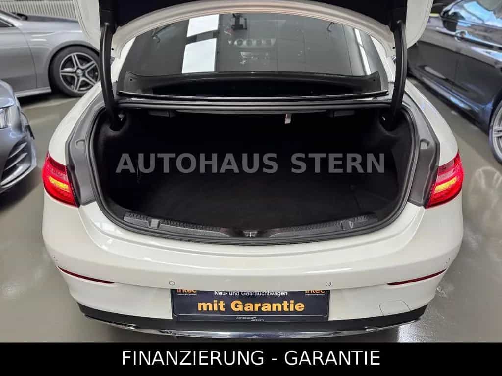 Mercedes-Benz E-Class 300 Coupe AMG Line 360°CAM Standhzg 8fach Spur 01/2018-photo-7