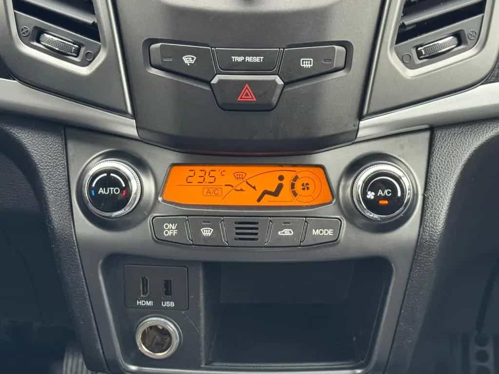 Ssangyong Korando QUARZ 4x2 *KAMERA*PDC*SHZ*AUTOMATIK*NAVI 01/2018-photo-18