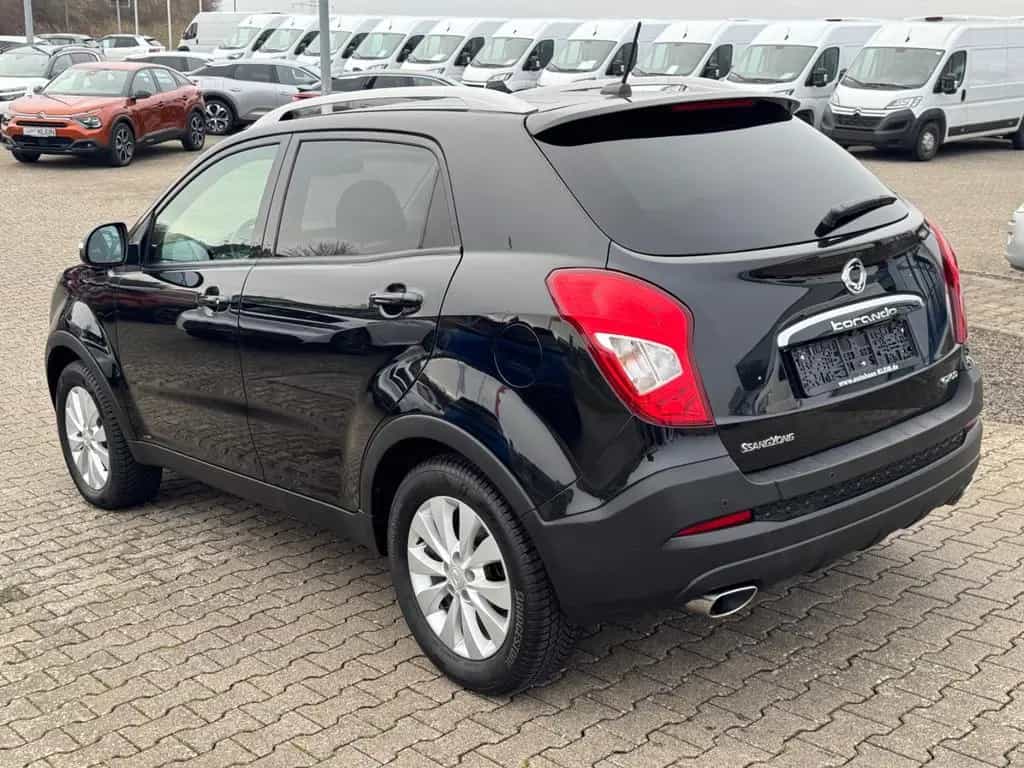 Ssangyong Korando QUARZ 4x2 *KAMERA*PDC*SHZ*AUTOMATIK*NAVI 01/2018-photo-3