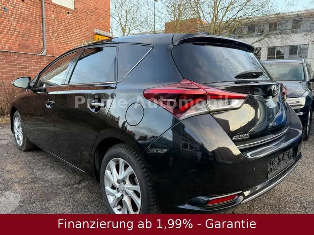 Toyota Auris Edition-S+*TÜV NEU*VOLL AUSSTATTUNG* 02/2017-photo-3