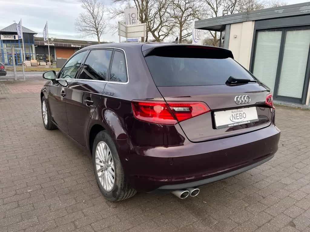 Audi A3 .Sportback ambiente Sitzheizung Automatik 05/2013-photo-4