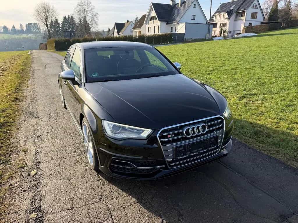 Audi S3 Sportback 2.0 TFSI quattro 300ps 08/2014-photo-11