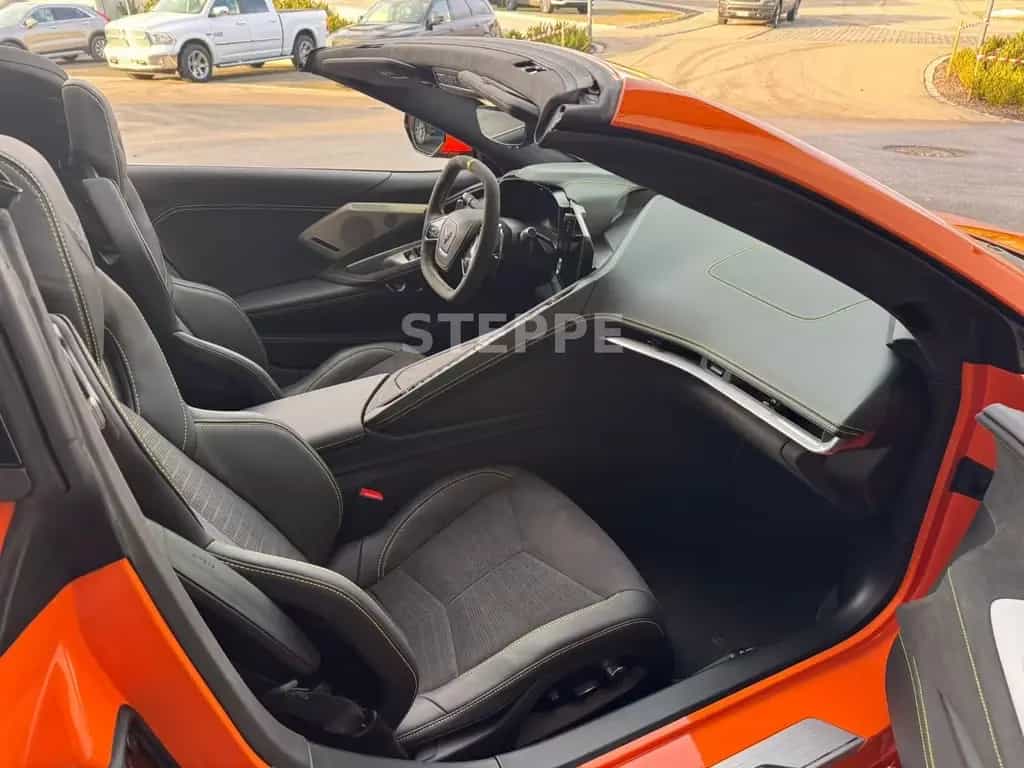 Corvette C8 Stingray Convertible 3LT EU-Modell Frontlift 08/2025-photo-9