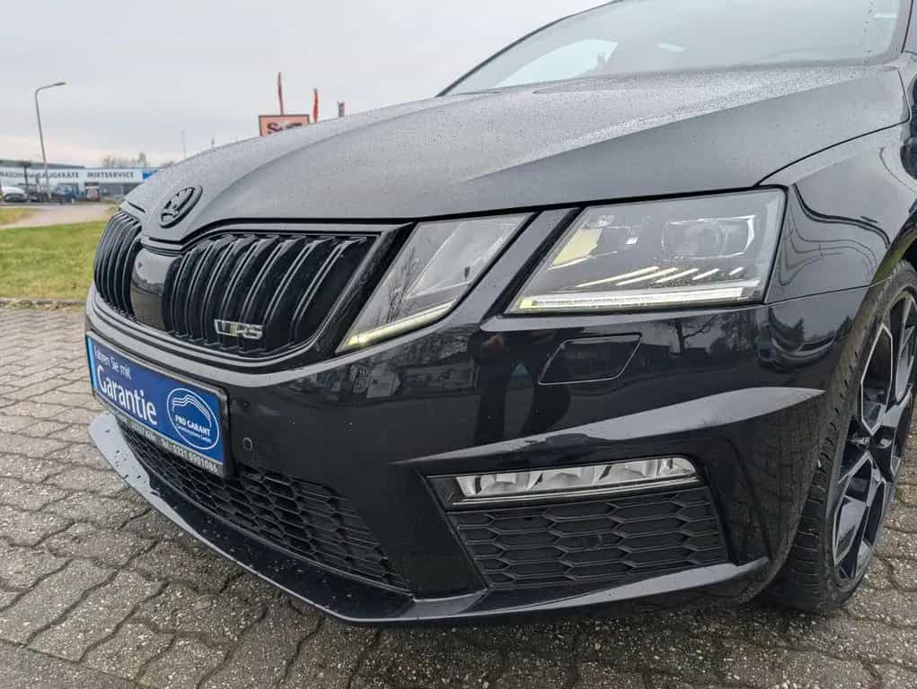 Skoda Octavia Combi RS 245*1-HAND*PDC*TEMPOMAT*XENON ! 03/2019-photo-9