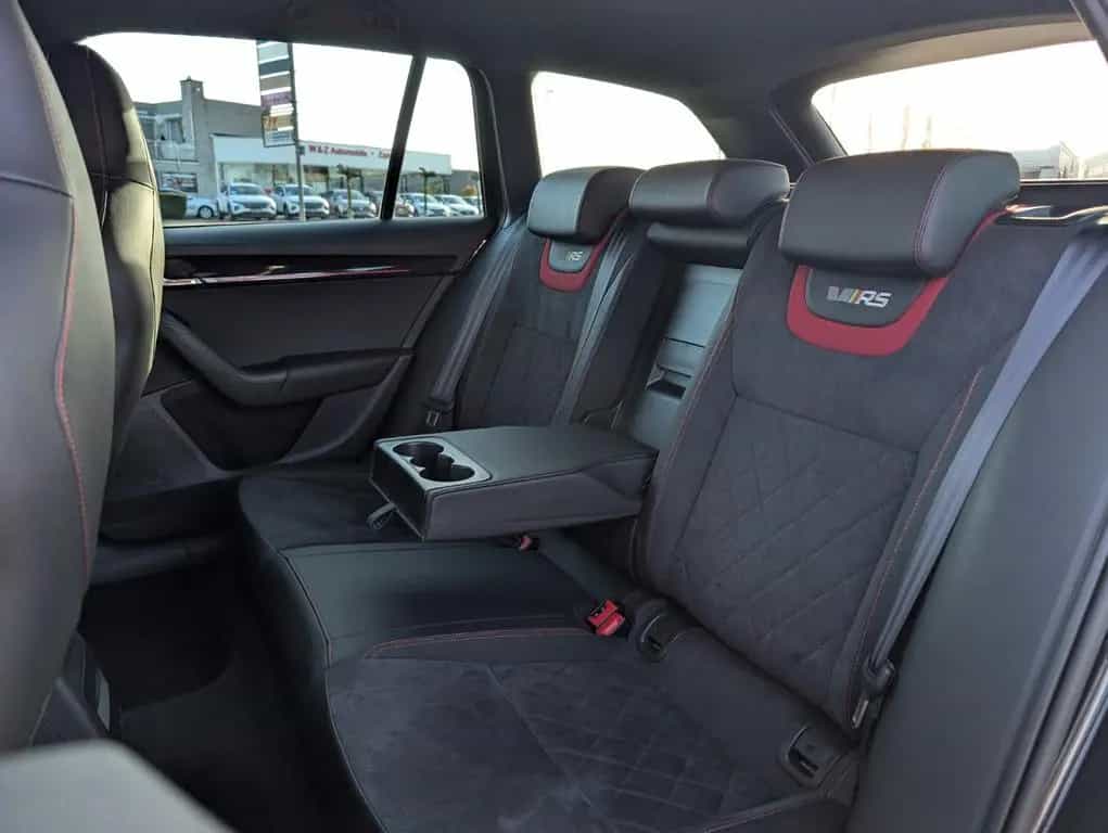 Skoda Octavia Combi RS 245*1-HAND*PDC*TEMPOMAT*XENON ! 03/2019-photo-16