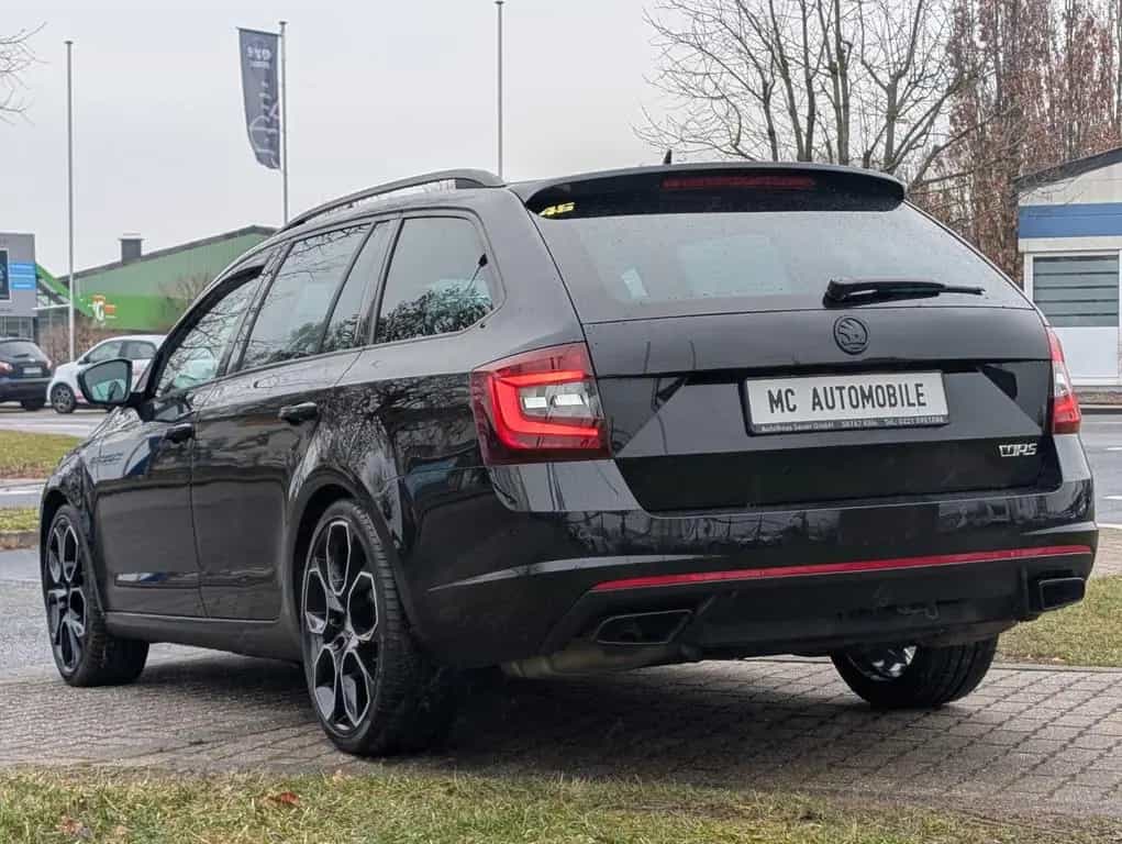 Skoda Octavia Combi RS 245*1-HAND*PDC*TEMPOMAT*XENON ! 03/2019-photo-1