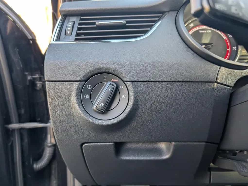 Skoda Octavia Combi RS 245*1-HAND*PDC*TEMPOMAT*XENON ! 03/2019-photo-26