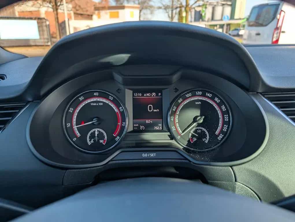 Skoda Octavia Combi RS 245*1-HAND*PDC*TEMPOMAT*XENON ! 03/2019-photo-31
