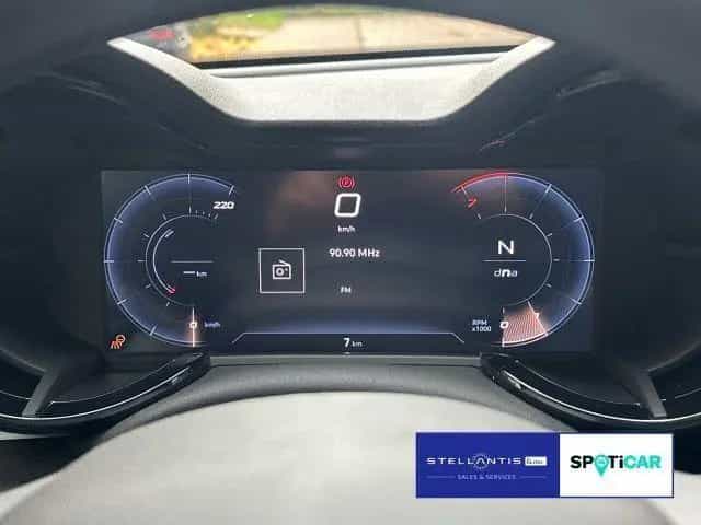 Alfa Romeo Junior 1.2 VGT Mild Hybrid Spe ciale 10/2025-photo-13