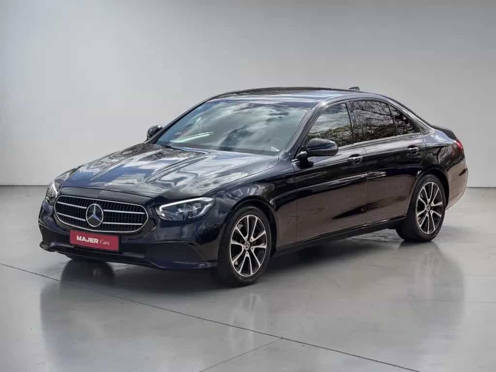 Mercedes-Benz E 220 d Night-Paket*JUNGE STERNE*KAMERA*LED* 12/2020-photo-0