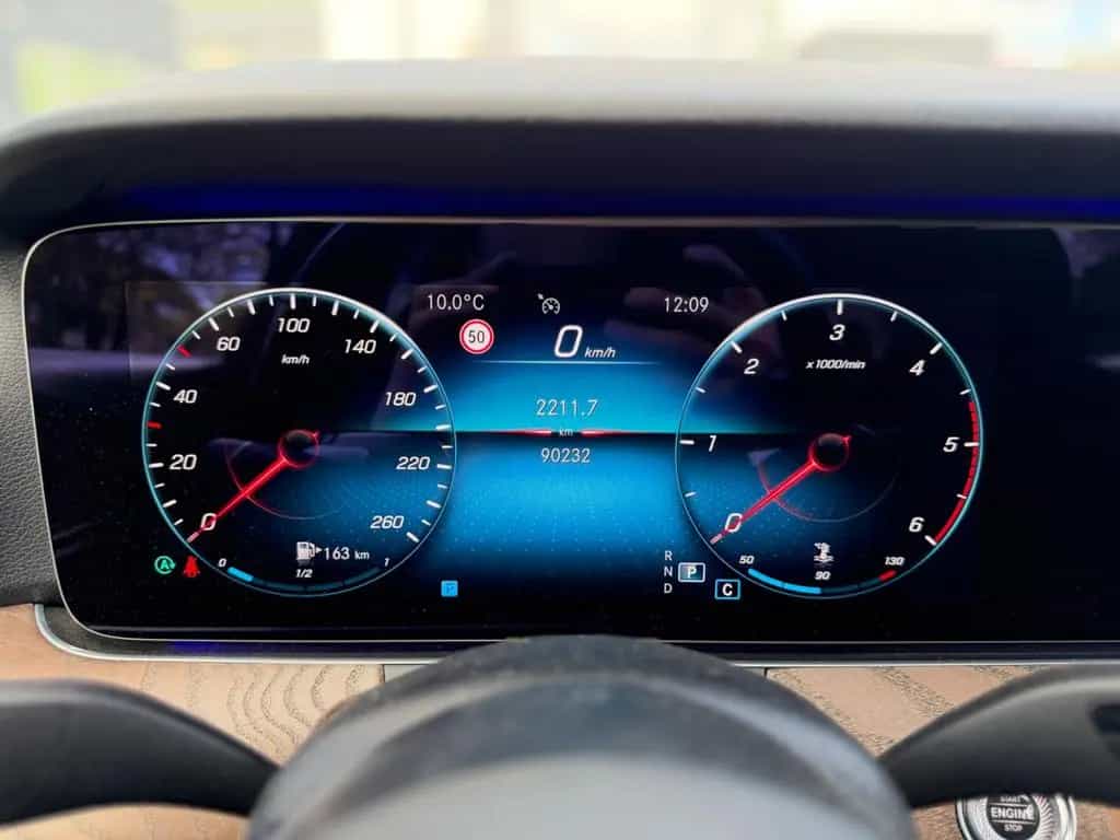 Mercedes-Benz E 220 d Night-Paket*JUNGE STERNE*KAMERA*LED* 12/2020-photo-16