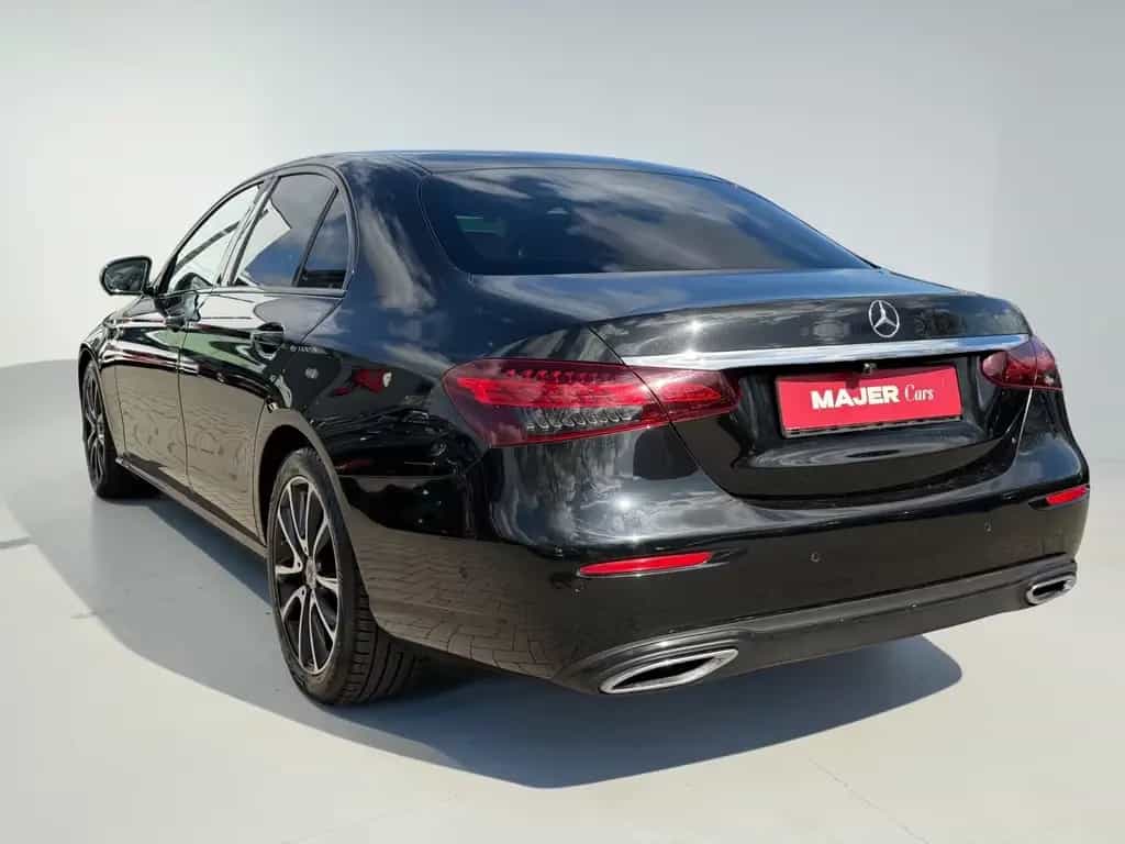 Mercedes-Benz E 220 d Night-Paket*JUNGE STERNE*KAMERA*LED* 12/2020-photo-8