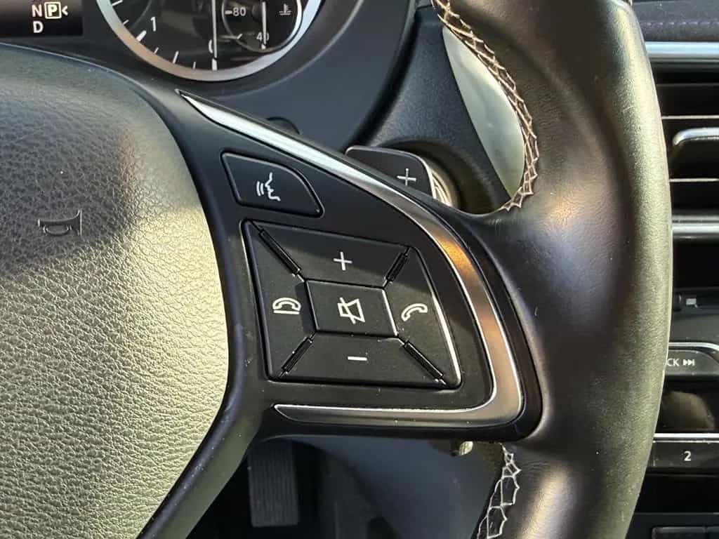 Infiniti Q30 1.5 d Premium*Automatik*Bi-Xenon*Navi*PDC* 06/2016-photo-11