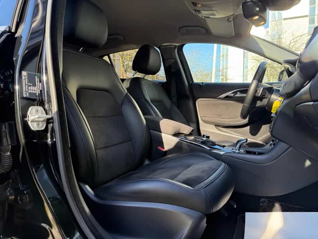 Infiniti Q30 1.5 d Premium*Automatik*Bi-Xenon*Navi*PDC* 06/2016-photo-12