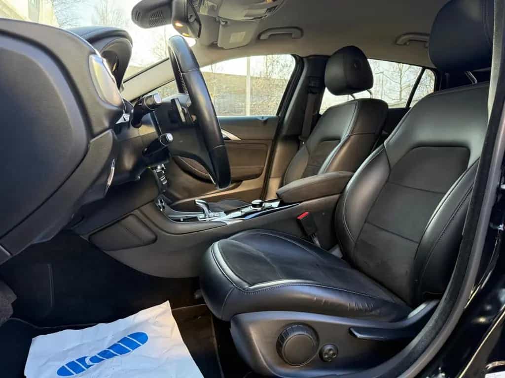 Infiniti Q30 1.5 d Premium*Automatik*Bi-Xenon*Navi*PDC* 06/2016-photo-18