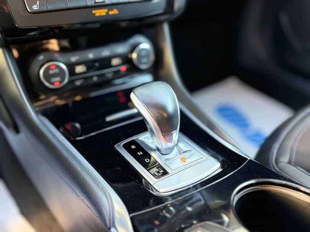 Infiniti Q30 1.5 d Premium*Automatik*Bi-Xenon*Navi*PDC* 06/2016-photo-19