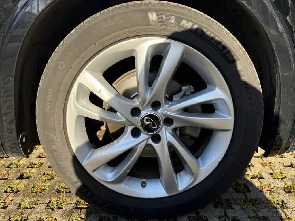 Infiniti Q30 1.5 d Premium*Automatik*Bi-Xenon*Navi*PDC* 06/2016-photo-24