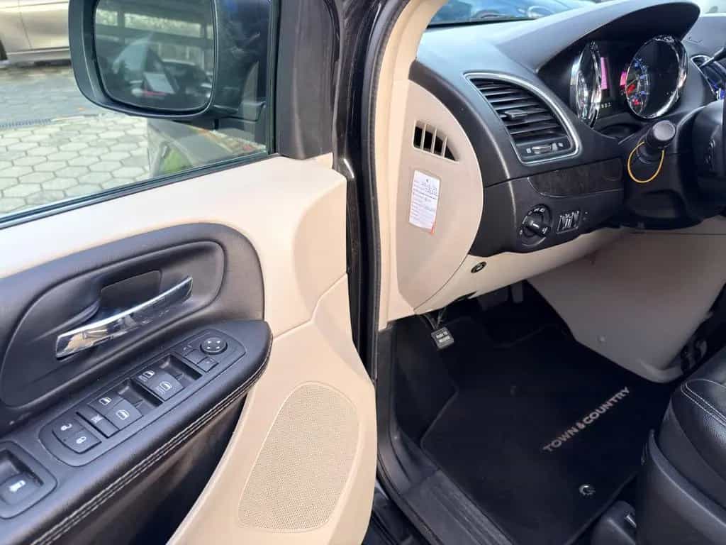 Chrysler Grand Voyager 3.6i Gas 7Sitz Town&Country 01/2015-photo-15