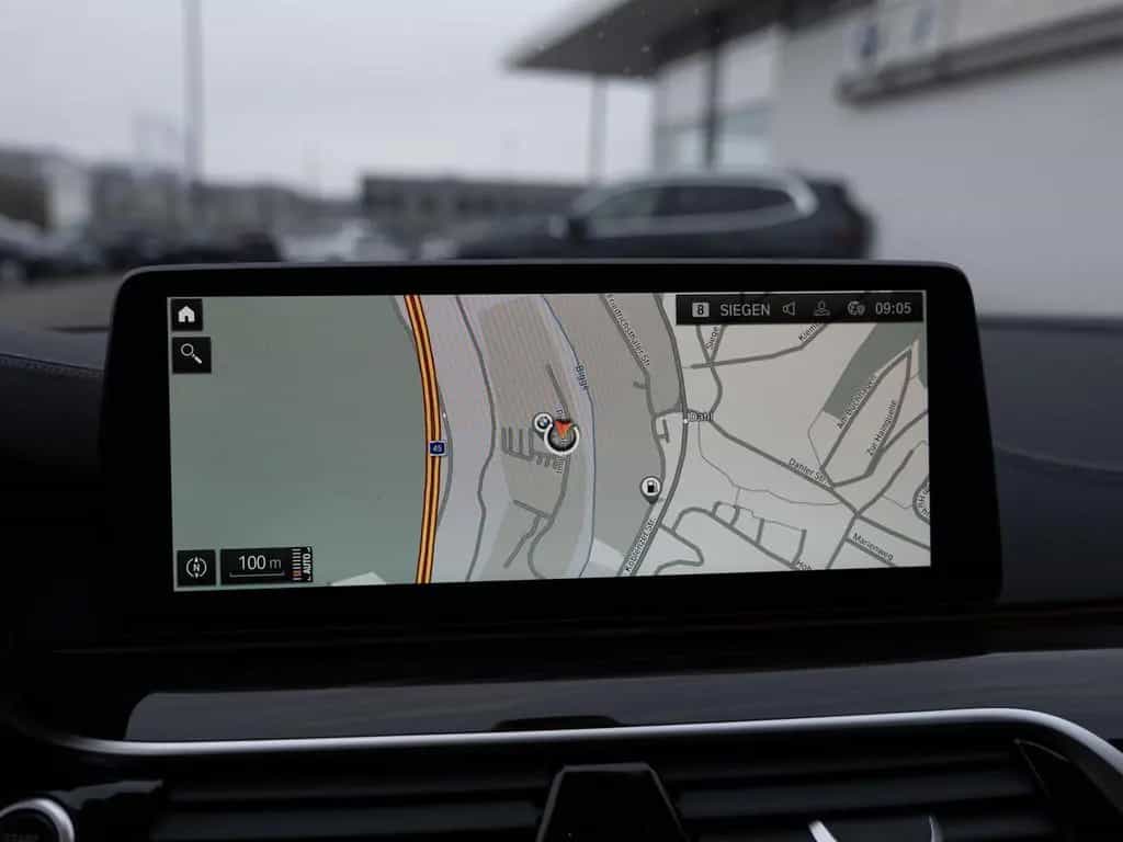 BMW 5 Series 520d Touring xDrive Luxury Line FACEL. HUD LED 12/2022-photo-16