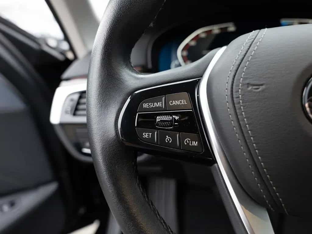 BMW 5 Series 520d Touring xDrive Luxury Line FACEL. HUD LED 12/2022-photo-23