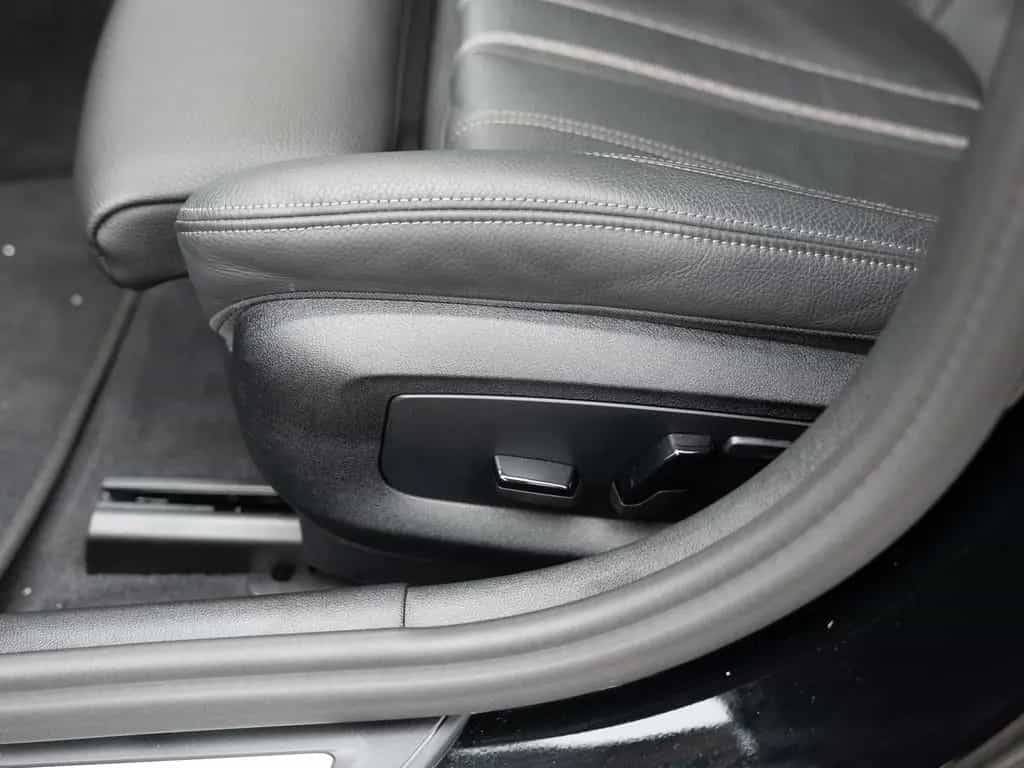 BMW 5 Series 520d Touring xDrive Luxury Line FACEL. HUD LED 12/2022-photo-28