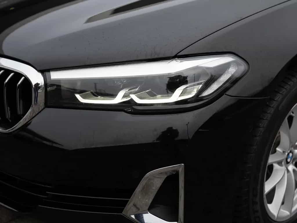BMW 5 Series 520d Touring xDrive Luxury Line FACEL. HUD LED 12/2022-photo-30
