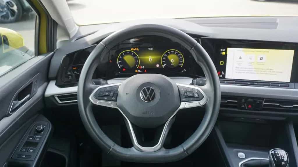 Volkswagen Golf VIII 1.5 TSI Life LED Navi Sitzheizung USB 07/2020-photo-11