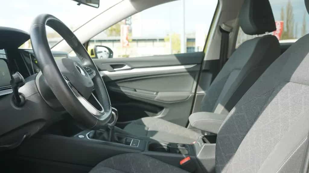 Volkswagen Golf VIII 1.5 TSI Life LED Navi Sitzheizung USB 07/2020-photo-25