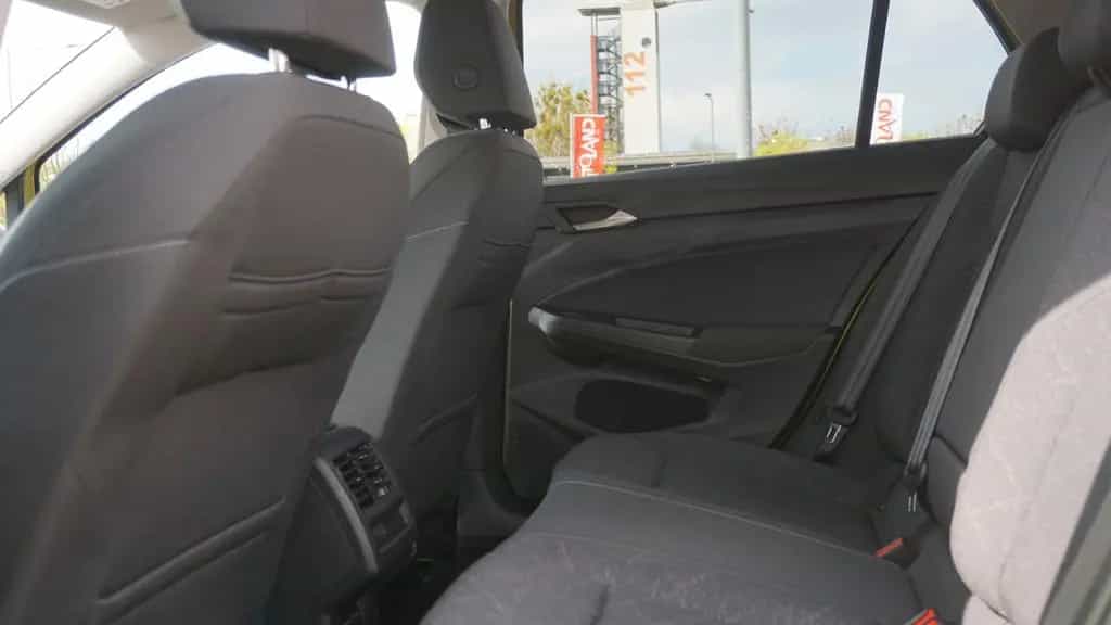 Volkswagen Golf VIII 1.5 TSI Life LED Navi Sitzheizung USB 07/2020-photo-26