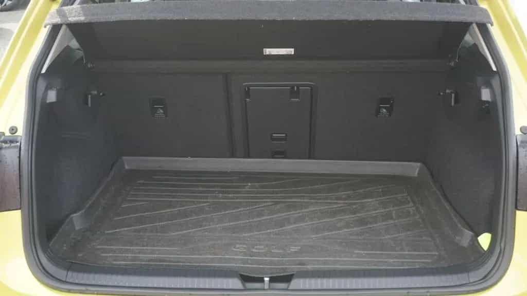 Volkswagen Golf VIII 1.5 TSI Life LED Navi Sitzheizung USB 07/2020-photo-29