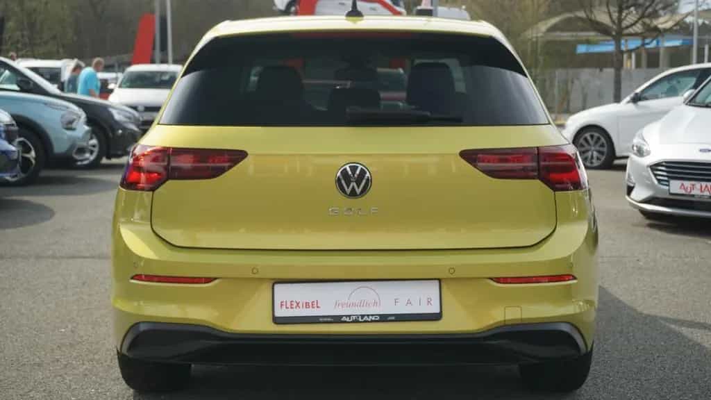 Volkswagen Golf VIII 1.5 TSI Life LED Navi Sitzheizung USB 07/2020-photo-4