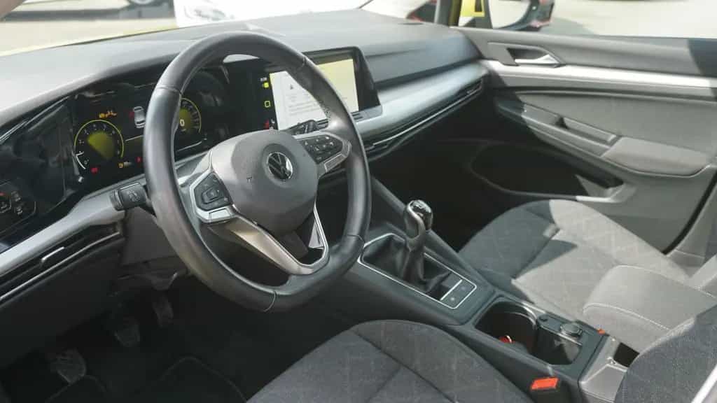 Volkswagen Golf VIII 1.5 TSI Life LED Navi Sitzheizung USB 07/2020-photo-9