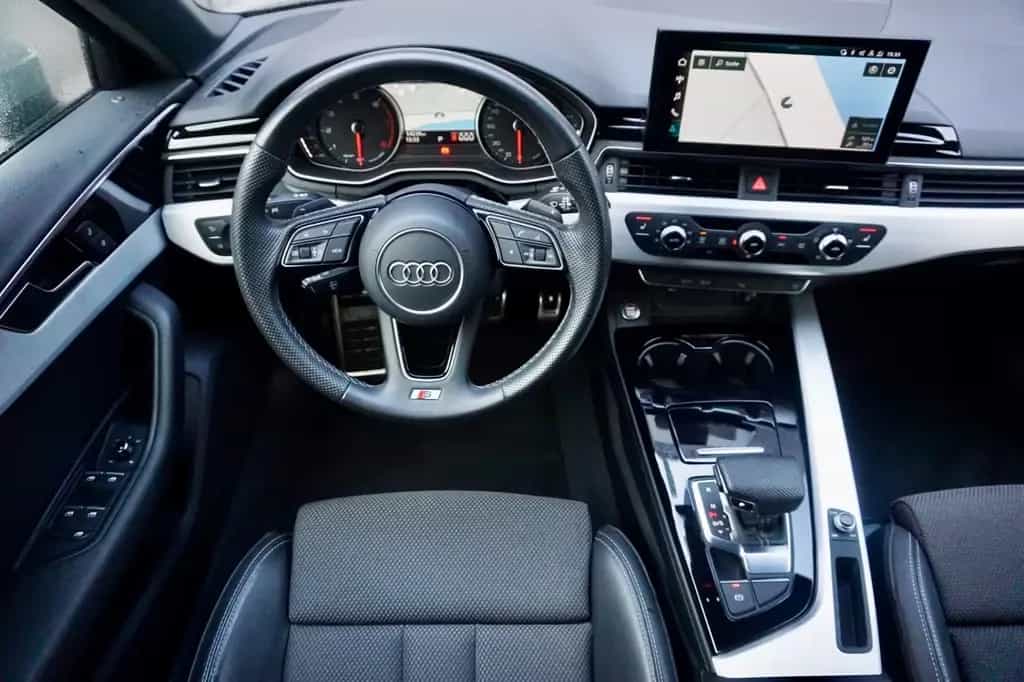 Audi A4 Avant 35 TFSI S line/ Navi Plus/ LED/ DAB 09/2020-photo-12